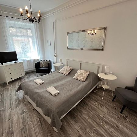 Pacsirta Apartmanhaz Erlau Exterior foto