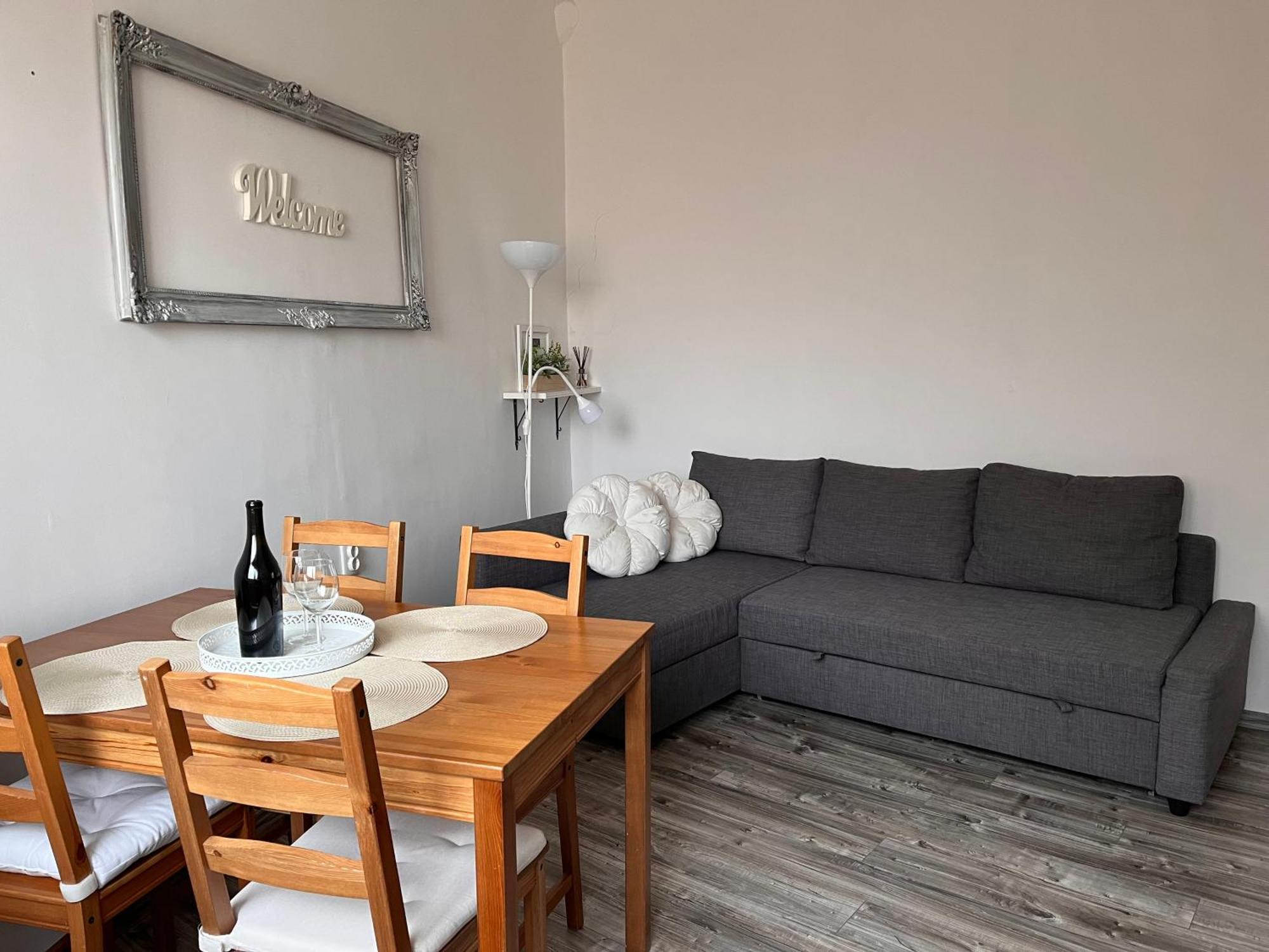 Pacsirta Apartmanhaz Erlau Exterior foto