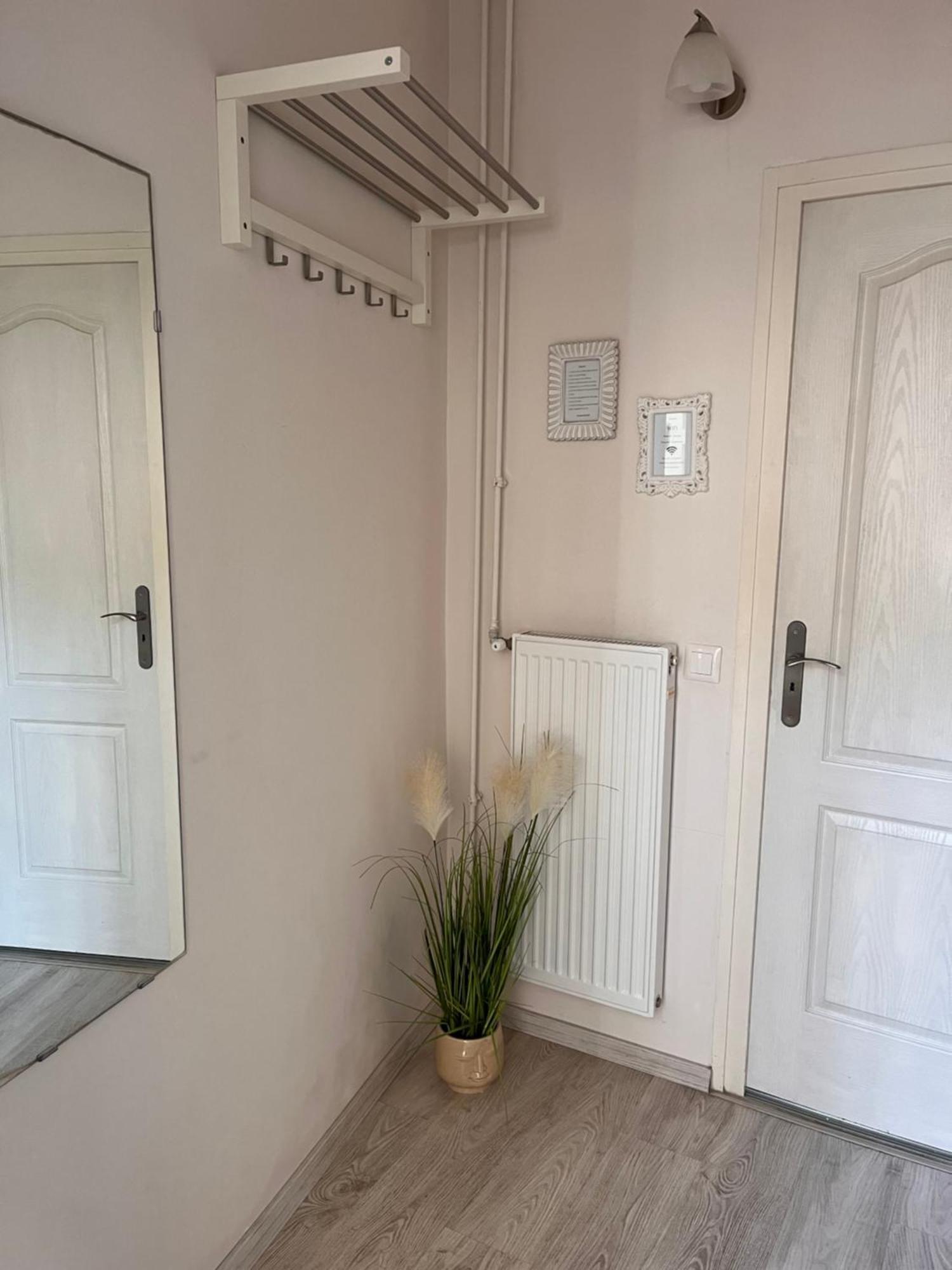 Pacsirta Apartmanhaz Erlau Exterior foto