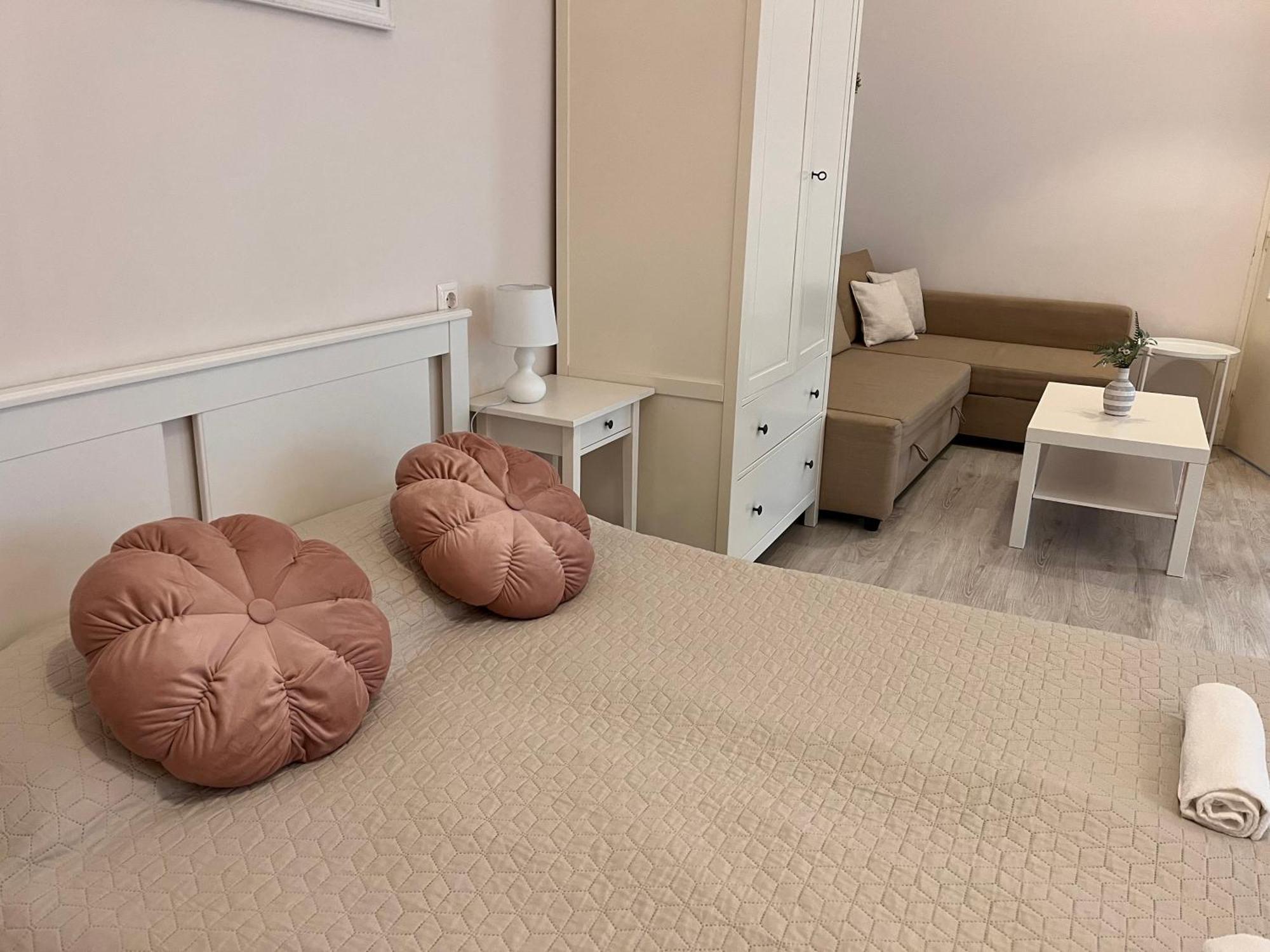 Pacsirta Apartmanhaz Erlau Exterior foto